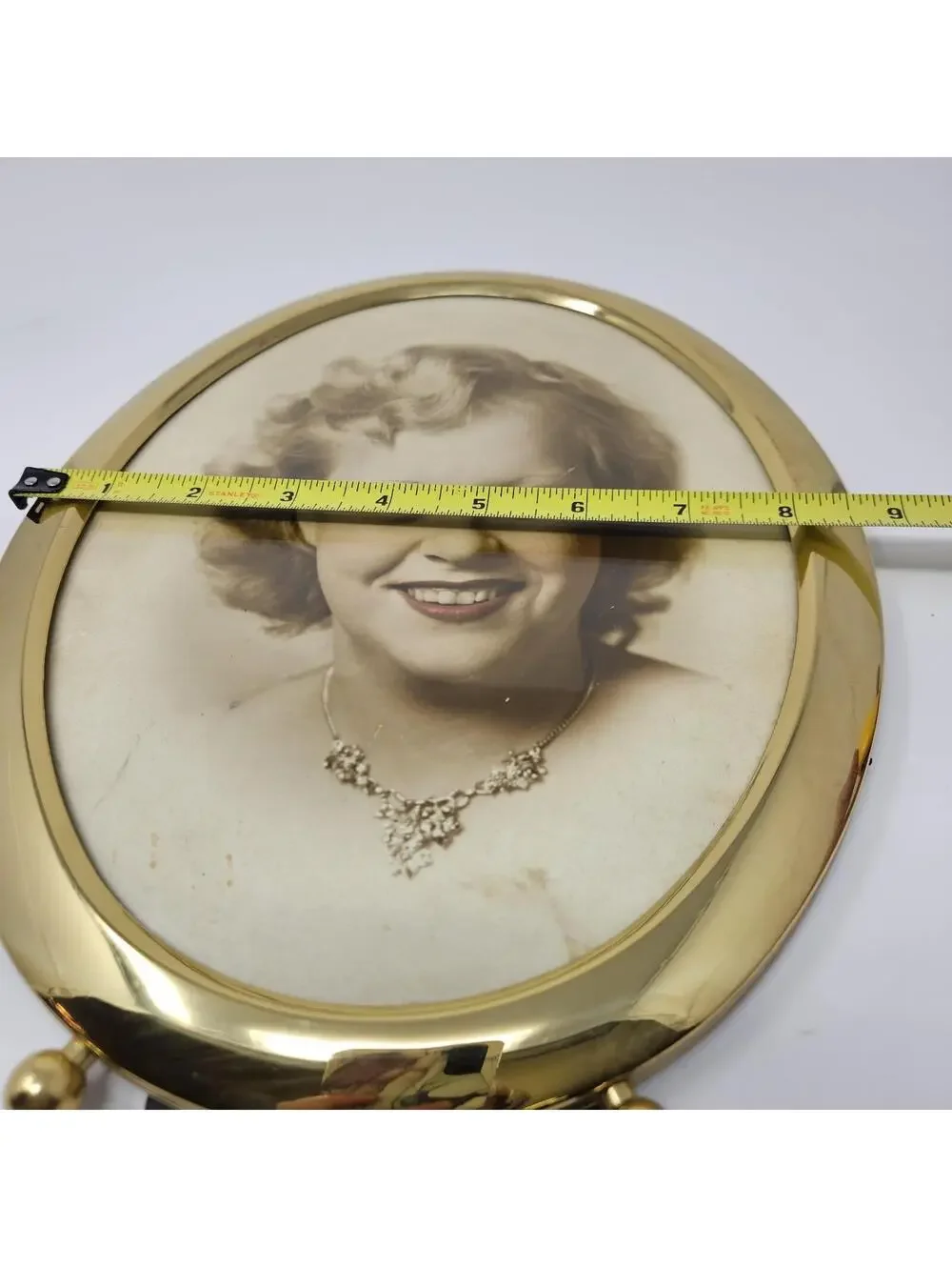 Gold Tone Oval Table Top Picture Frame Footed Base 9x11 Photo 8